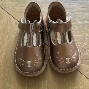 Livie and Luca sandals